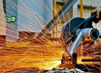 Βιομηχανία: Με 12,8% «έτρεξαν» οι τιμές παραγωγού τον Απρίλιο