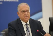 Θεοδωρικάκος: Προς παράταση το πλαφόν στα τρόφιμα – Και νέα μέτρα, εφόσον χρειαστεί